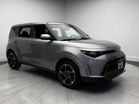 Used 2025 Kia Soul EX FWD image 42