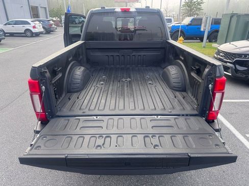 Used 2021 Ford F250 Lariat w/ Lariat Ultimate Package AWD/4WD image 7