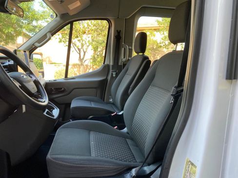 Used 2023 Ford Transit 350 XLT RWD image 33