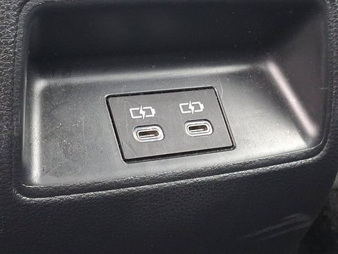 Used 2024 Toyota Corolla LE FWD image 11