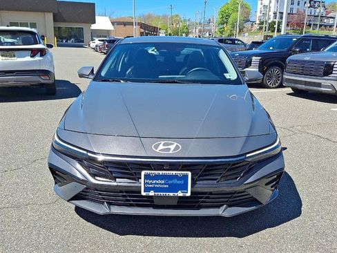 Certified 2024 Hyundai Elantra Limited FWD image 29