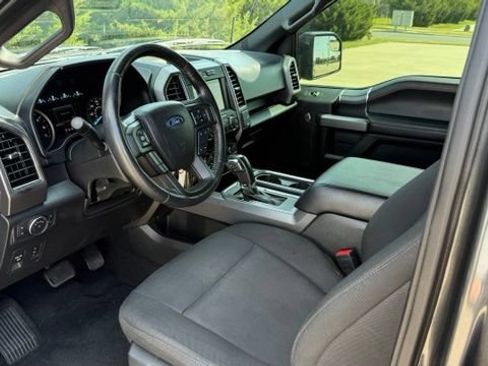 Used 2019 Ford F150 XLT w/ Equipment Group 302A Luxury AWD/4WD image 18