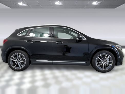 New 2025 Mercedes-Benz GLA 35 AMG AMG GLA 35 image 8