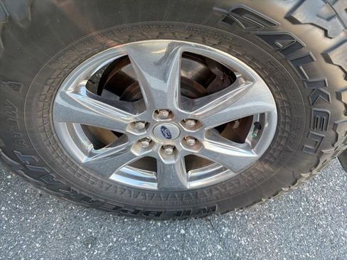 Used 2019 Ford F150 XLT w/ Equipment Group 302A Luxury image 6