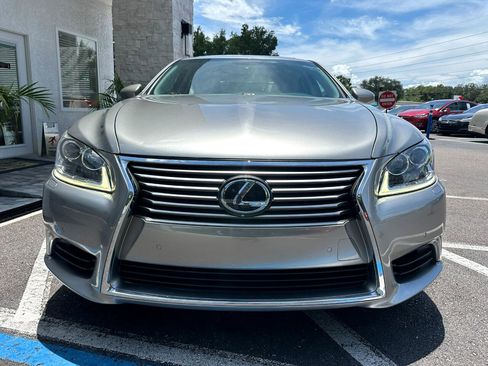 Used 2017 Lexus LS 460 image 4
