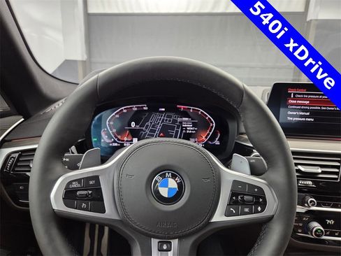Used 2020 BMW 540i xDrive 540i xDrive w/ Executive Package image 34