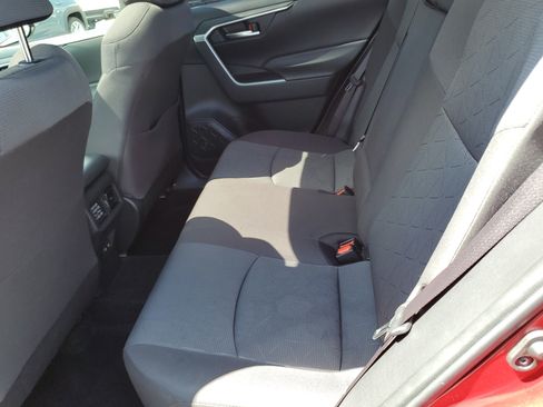 Used 2019 Toyota RAV4 XLE w/ Convenience Package AWD/4WD image 12
