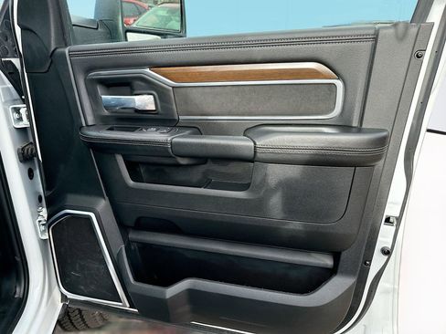 Used 2024 RAM 2500 Laramie image 33