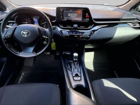 Used 2018 Toyota C-HR XLE FWD image 15