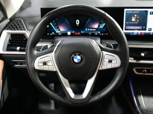 Used 2024 BMW X7 xDrive40i AWD/4WD image 32