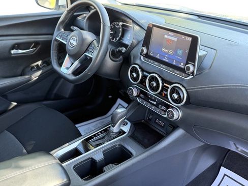Used 2025 Nissan Sentra SV w/ All-Weather Package image 8