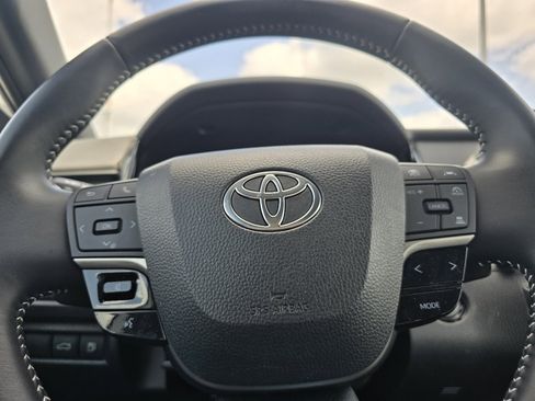 Certified 2025 Toyota Camry SE FWD image 24