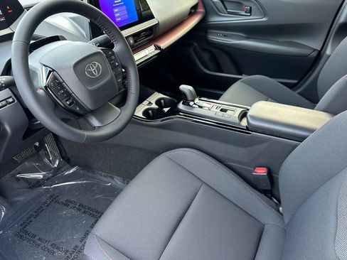 New 2026 Toyota Prius SE image 10