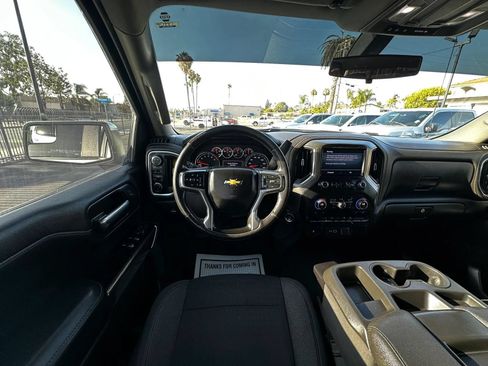 Used 2021 Chevrolet Silverado 1500 LT AWD/4WD image 27