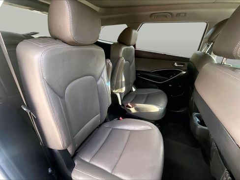 Used 2017 Hyundai Santa Fe Limited FWD image 17