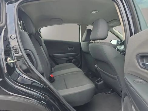 Used 2019 Honda HR-V LX image 35