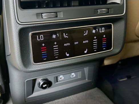 New 2026 Audi Q8 Premium Plus AWD/4WD image 37