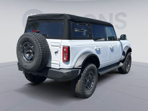 New 2025 Ford Bronco Outer Banks w/ Sasquatch Package AWD/4WD image 11