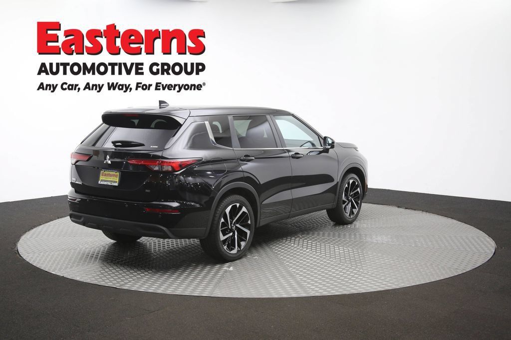 Used 2024 Mitsubishi Outlander SE AWD/4WD image 42