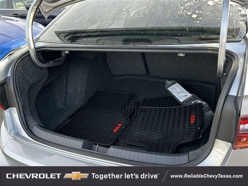 Used 2019 Volkswagen Jetta GLI Autobahn image 32