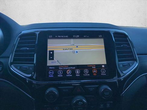 Used 2019 Jeep Grand Cherokee Limited image 11