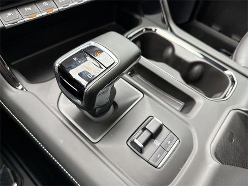 Used 2024 GMC Sierra 1500 AT4X image 20