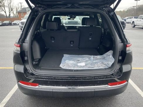 New 2025 Jeep Grand Cherokee Limited image 7