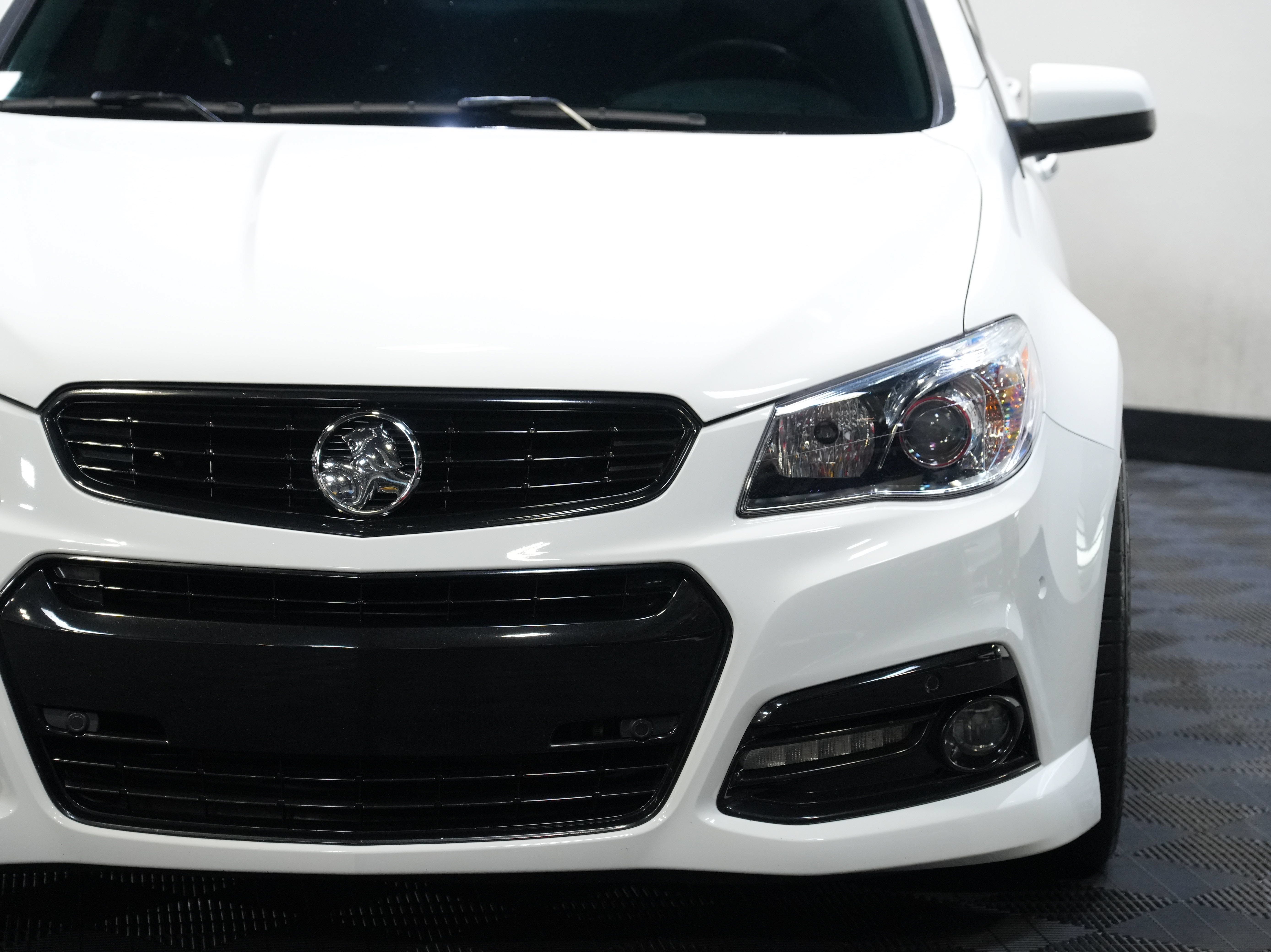 Used 2015 Chevrolet SS RWD image 10
