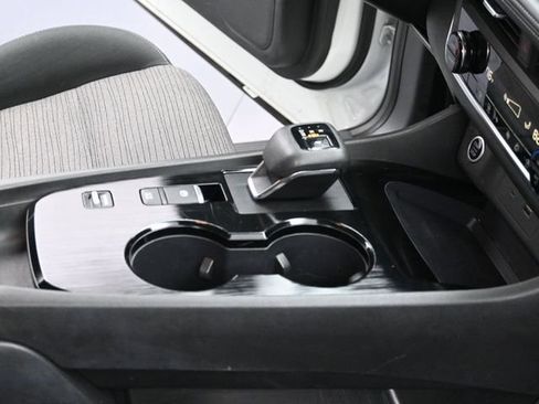 Used 2023 Nissan Rogue SV image 36