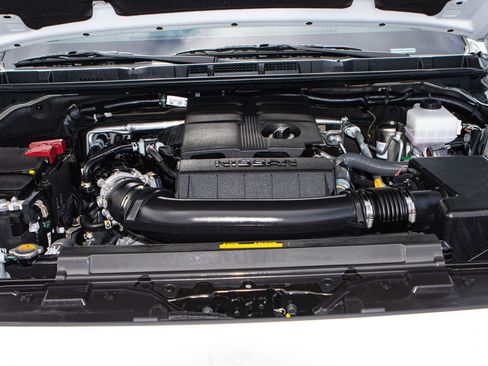 Used 2024 Nissan Frontier SV image 32