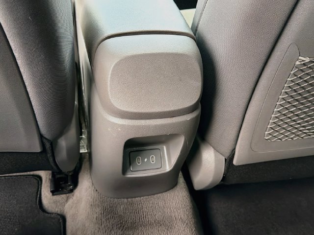 Used 2024 Hyundai Elantra SEL w/ Convenience Package FWD image 27