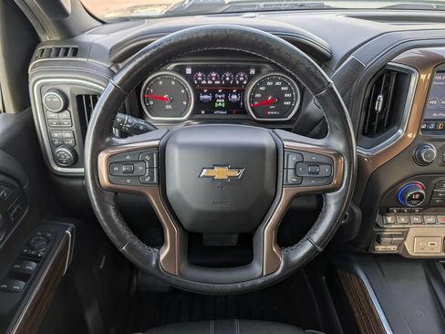 Used 2022 Chevrolet Silverado 2500 High Country w/ Safety Package II AWD/4WD image 18