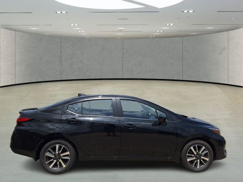 New 2025 Nissan Versa SV w/ Trunk Package image 6