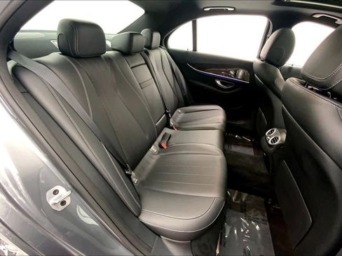 Used 2020 Mercedes-Benz E 350 Sedan image 13