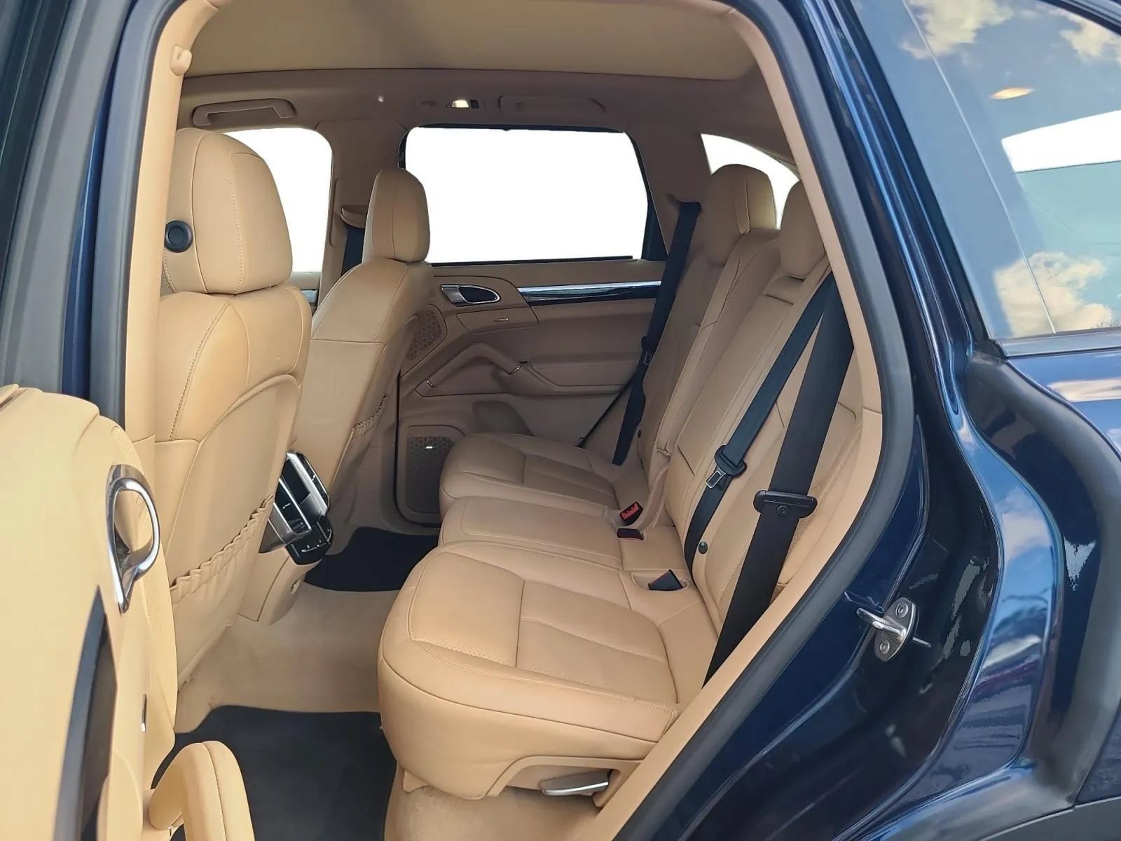 Used 2013 Porsche Cayenne S AWD/4WD image 19