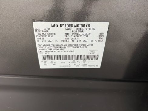 Used 2017 Ford Explorer XLT w/ Equipment Group 202A AWD/4WD image 9