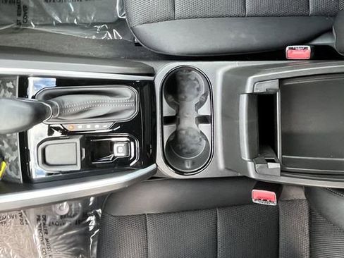 Certified 2024 Chevrolet Colorado LT image 15