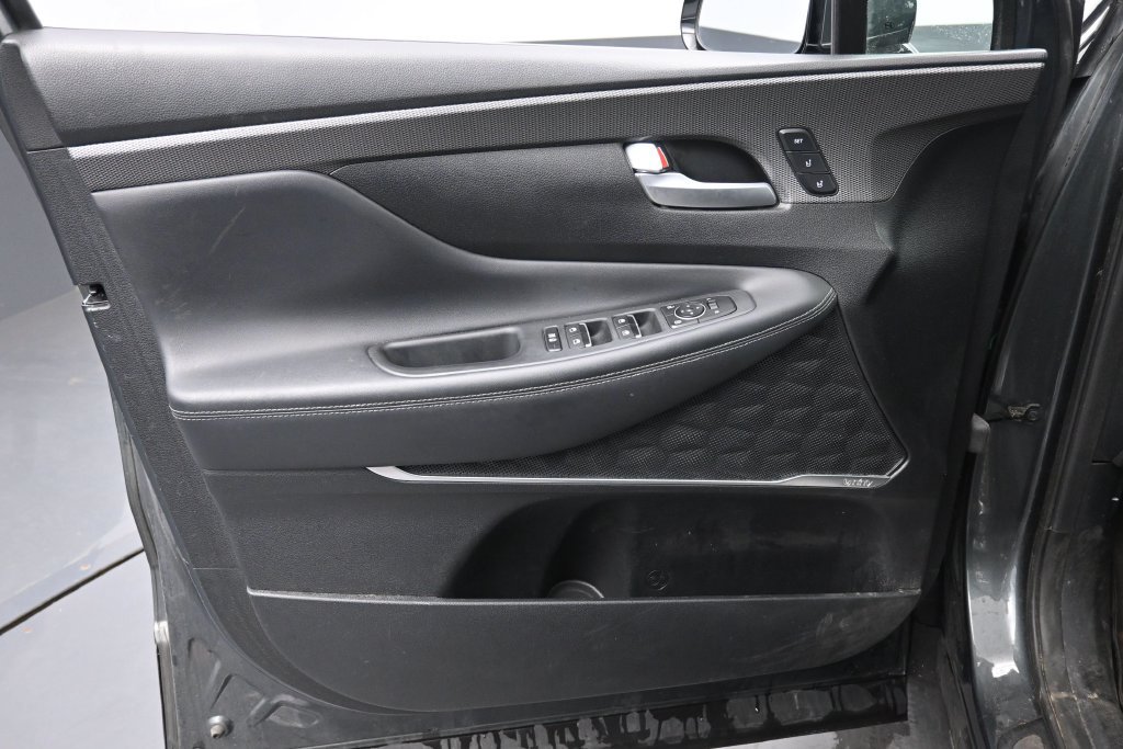 Used 2020 Hyundai Santa Fe Limited AWD/4WD image 25