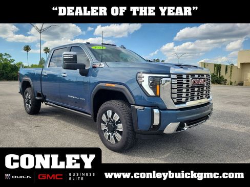 Used 2024 GMC Sierra 2500 Denali w/ Denali Reserve Package AWD/4WD image 1