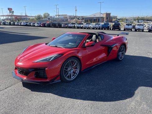 Used 2026 Chevrolet Corvette Z06 w/ Z07 Performance Package RWD image 1