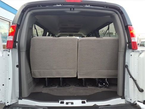 Used 2025 Chevrolet Express 3500 LS image 16