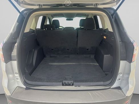 Used 2018 Ford Escape SE FWD image 19