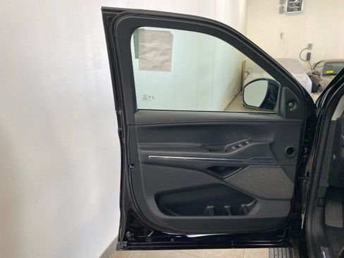 New 2025 Lincoln Navigator L Reserve image 18