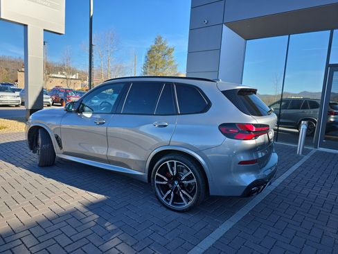 Used 2024 BMW X5 M60i w/ Executive Package image 9