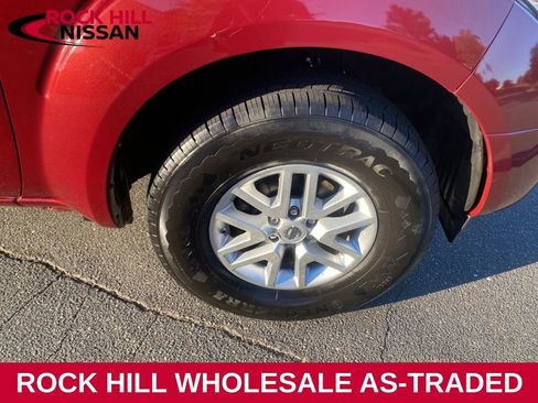 Used 2015 Nissan Frontier SV image 10