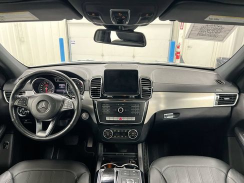 Used 2017 Mercedes-Benz GLS 450 4MATIC image 10