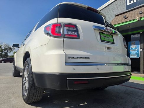 Used 2015 GMC Acadia SLT FWD image 9