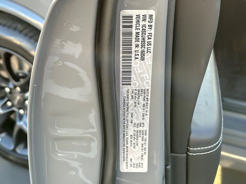 Used 2025 Dodge Durango SRT Hellcat image 27