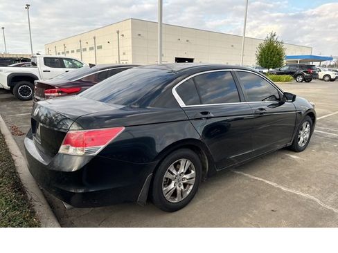 Used 2011 Honda Accord LX image 4