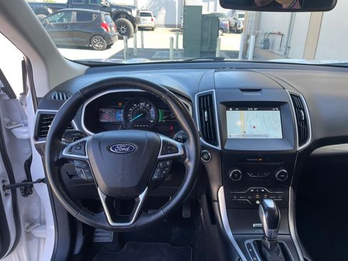 Used 2017 Ford Edge SEL w/ Equipment Group 201A FWD image 11